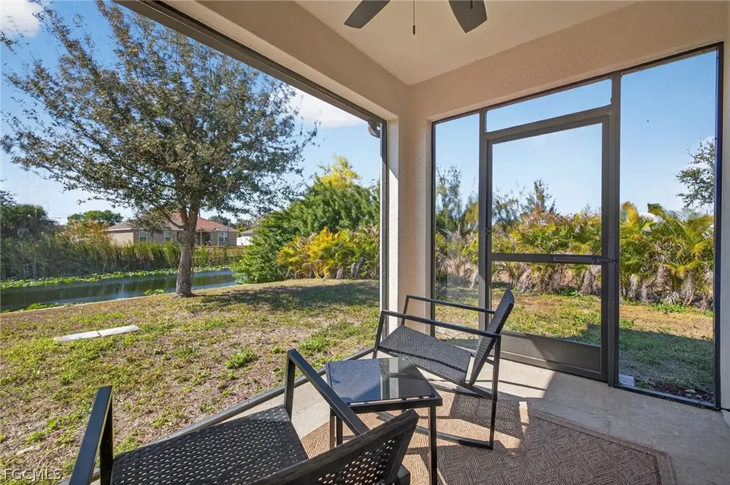 630 SW 11th Place Cape Coral FL 33991