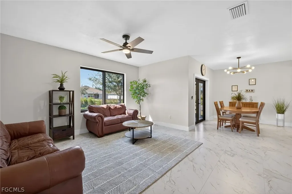630 SW 11th Place Cape Coral FL 33991