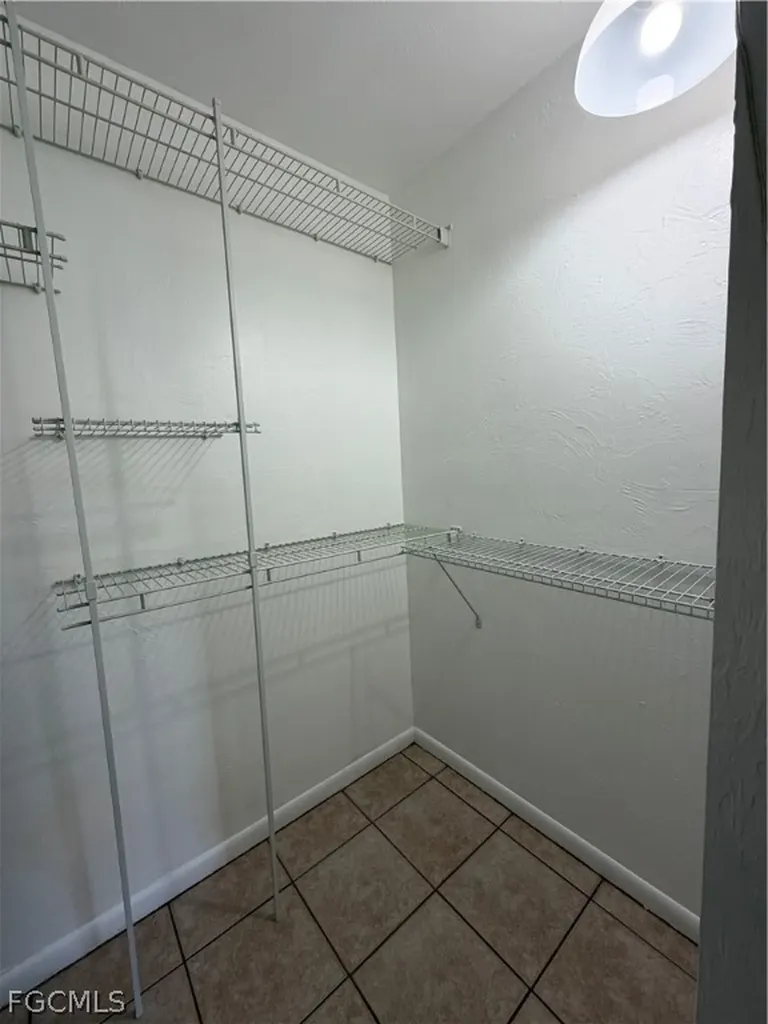 3417 SW Santa Barbara Place Cape Coral FL 33914