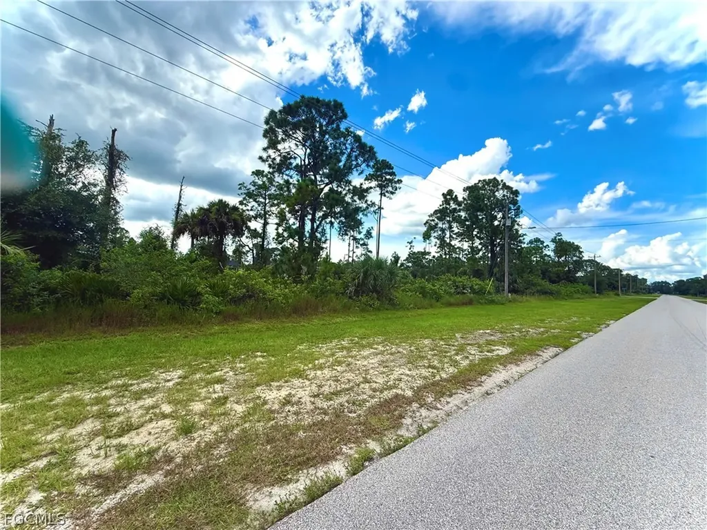 230 Mcarthur Boulevard Lehigh Acres FL 33974