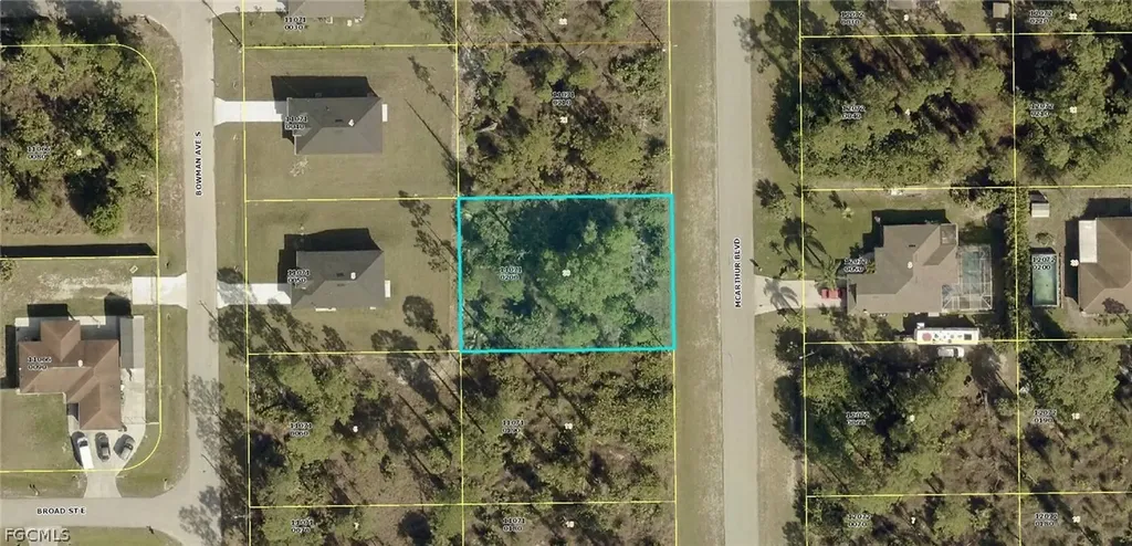 230 Mcarthur Boulevard Lehigh Acres FL 33974