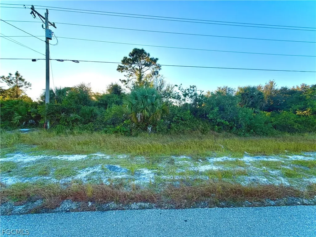 426 Mcarthur Boulevard Lehigh Acres FL 33974