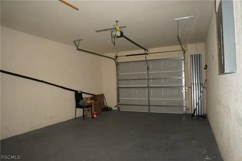 1314/1316 Country Club Boulevard Cape Coral FL 33990