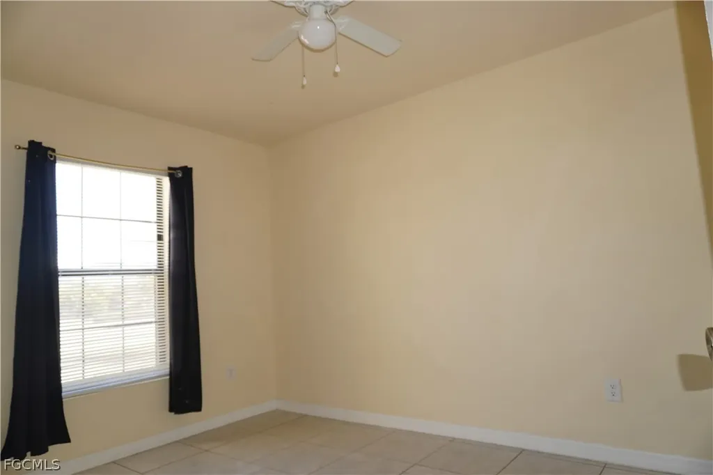 1314/1316 Country Club Boulevard Cape Coral FL 33990