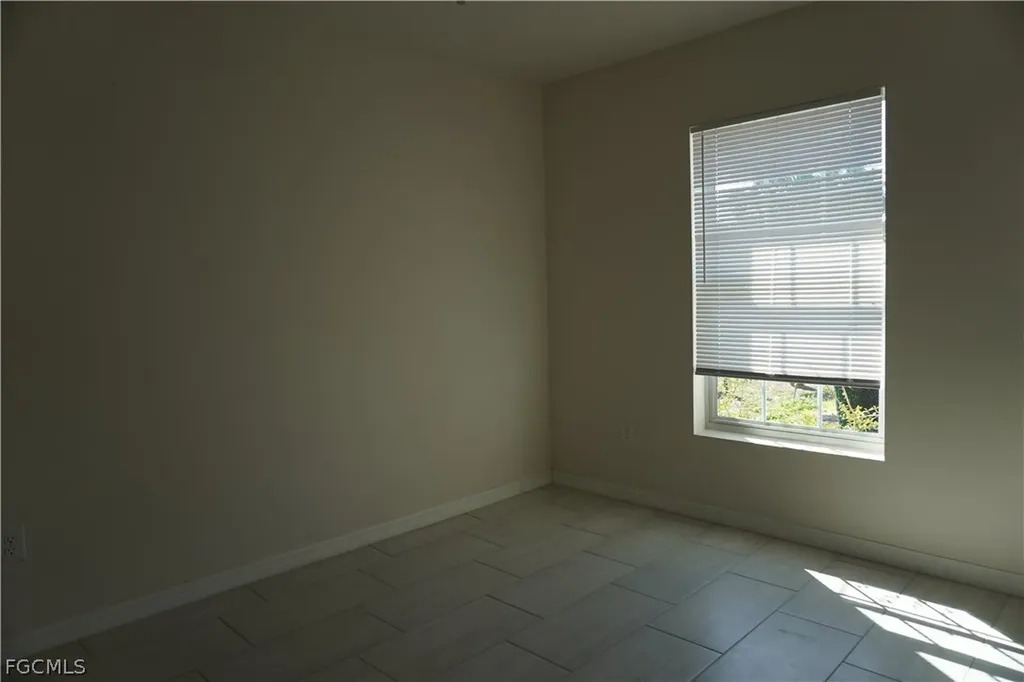 1314/1316 Country Club Boulevard Cape Coral FL 33990