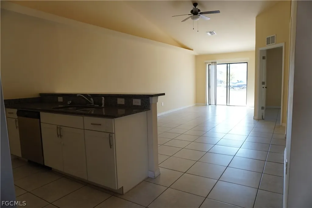 1314/1316 Country Club Boulevard Cape Coral FL 33990