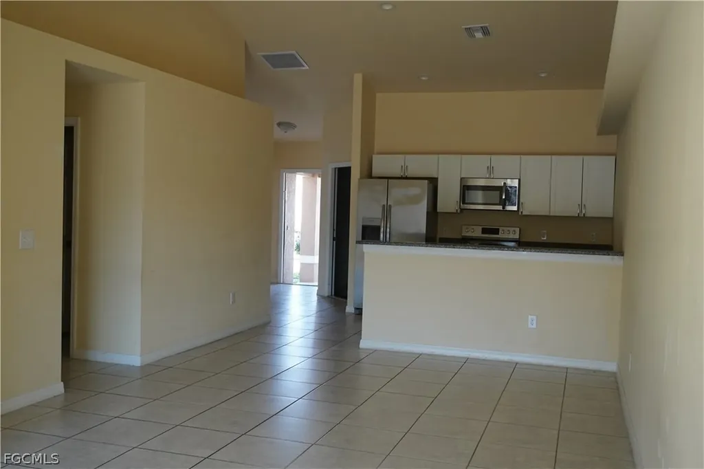 1314/1316 Country Club Boulevard Cape Coral FL 33990
