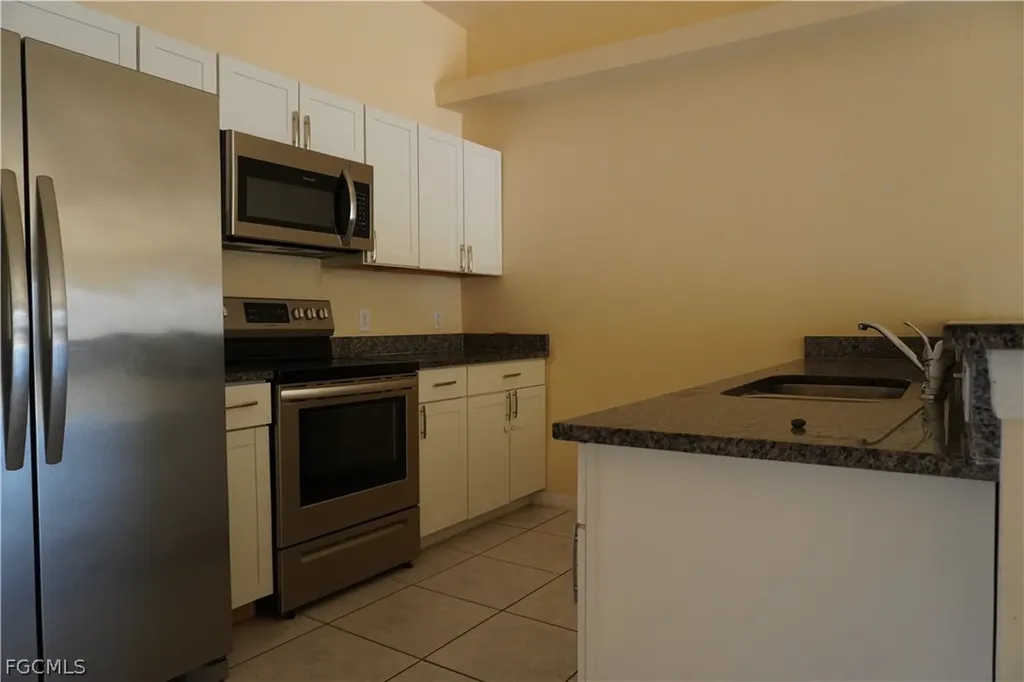 1314/1316 Country Club Boulevard Cape Coral FL 33990