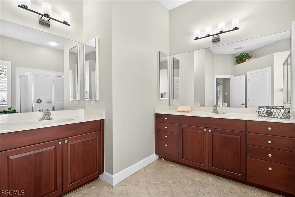 8943 Greenwich Hills Way Fort Myers FL 33908
