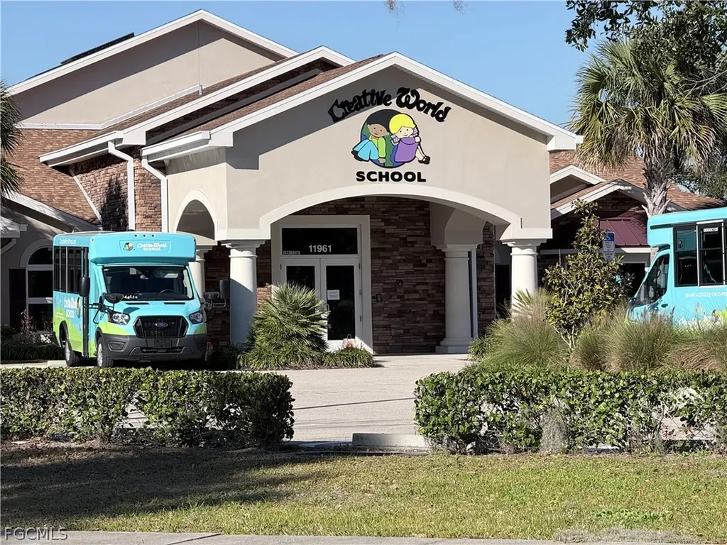12960 Eagle Pointe Circle Fort Myers FL 33913
