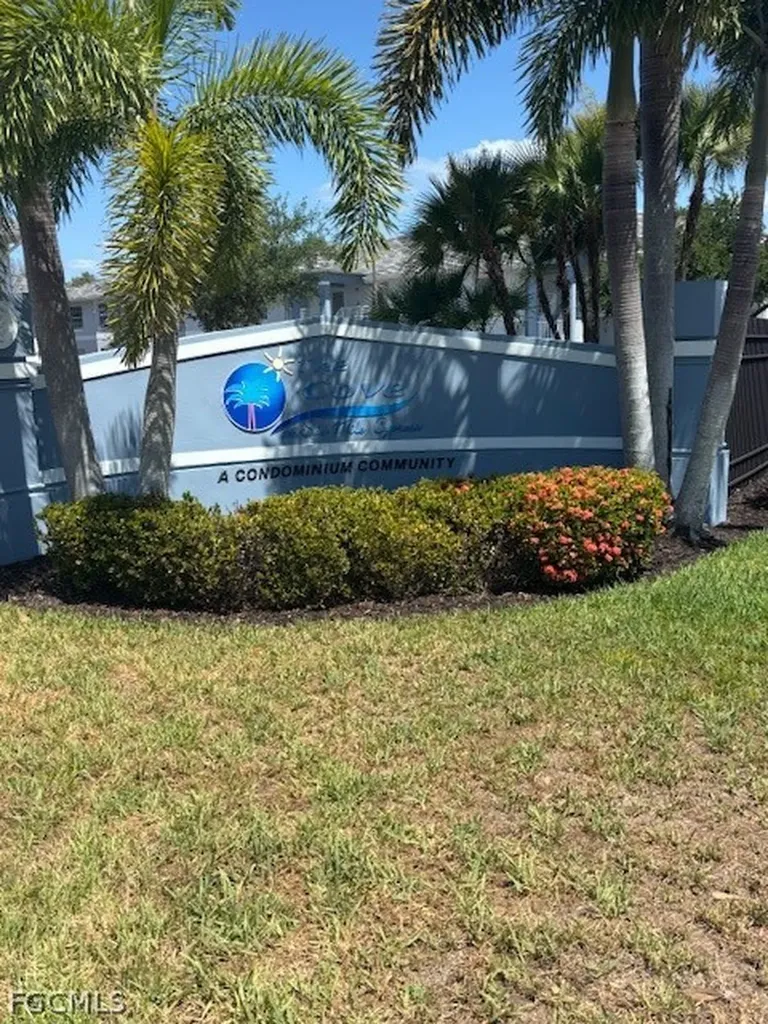 8326 Bernwood Cove Loop Fort Myers FL 33966