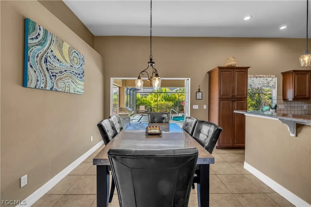 2804 SW 29th Place Cape Coral FL 33914