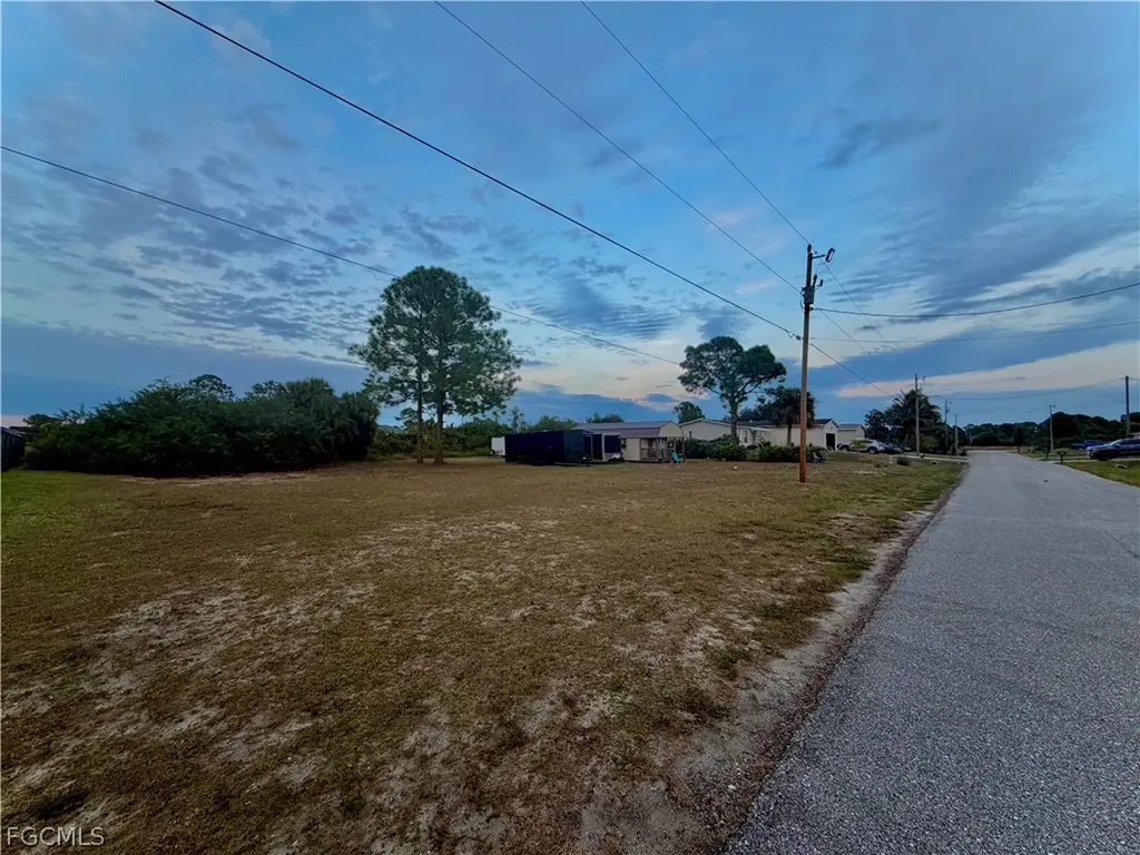 2514 34th Street SW Lehigh Acres FL 33976