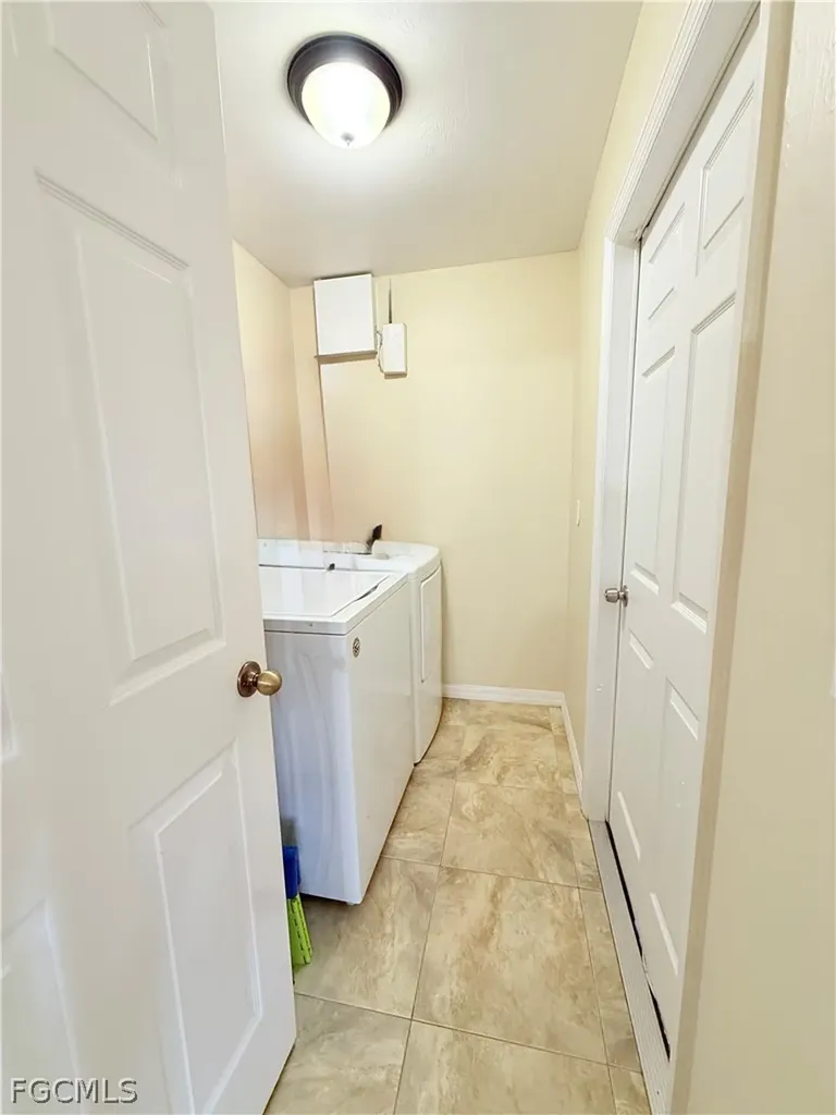 755 Arundel Circle Fort Myers FL 33913