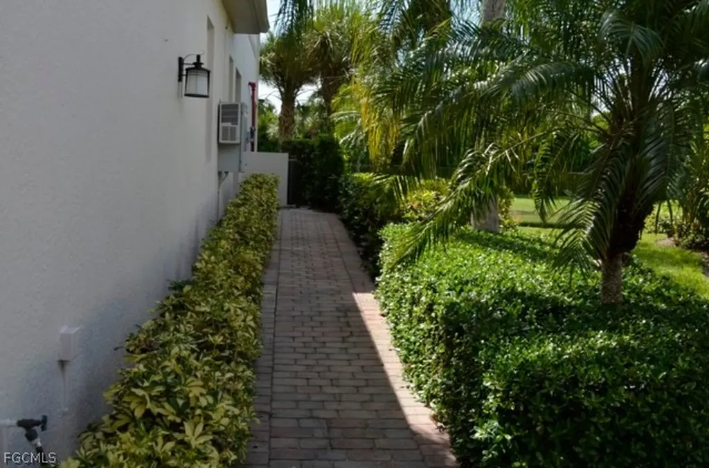 17462 Old Harmony Drive Fort Myers FL 33908