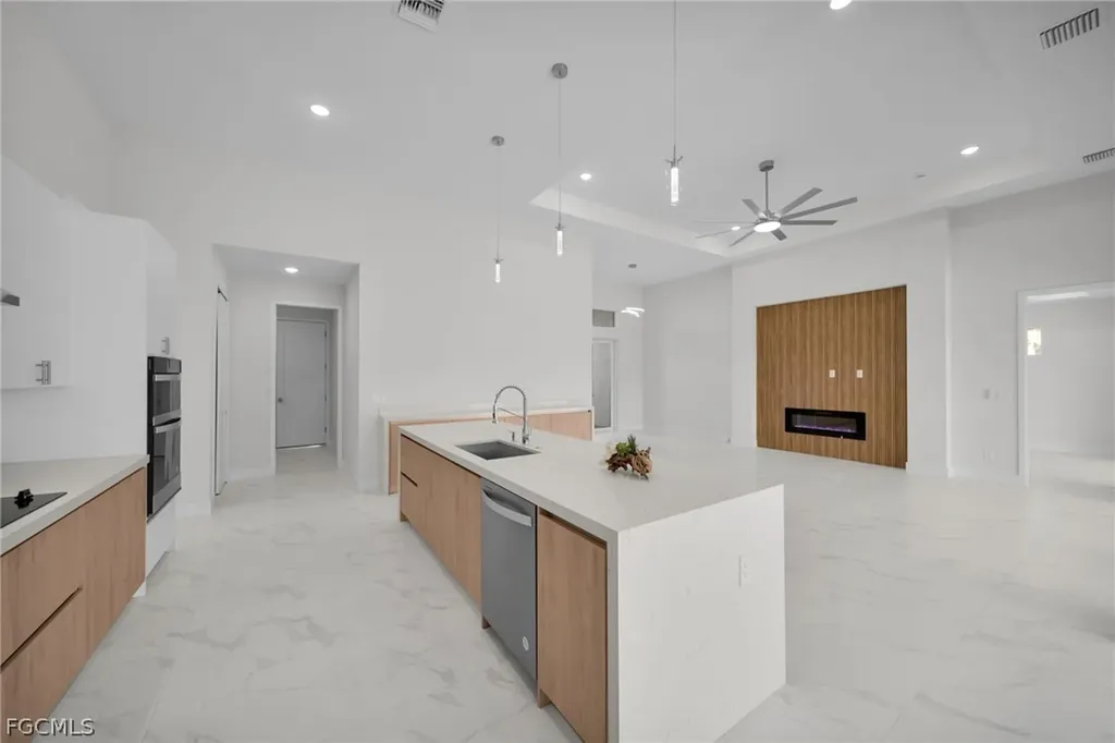 1430 SE 23rd Street Cape Coral FL 33990
