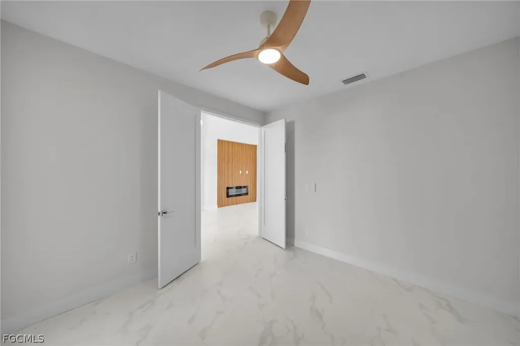 1430 SE 23rd Street Cape Coral FL 33990