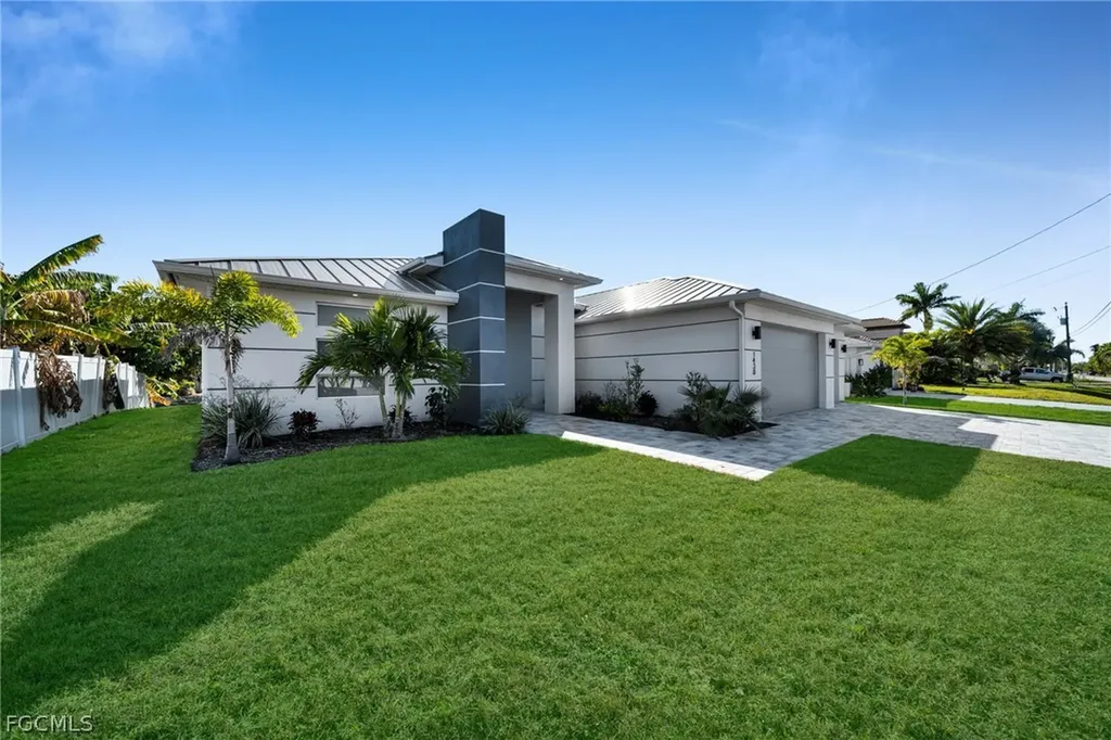 1430 SE 23rd Street Cape Coral FL 33990