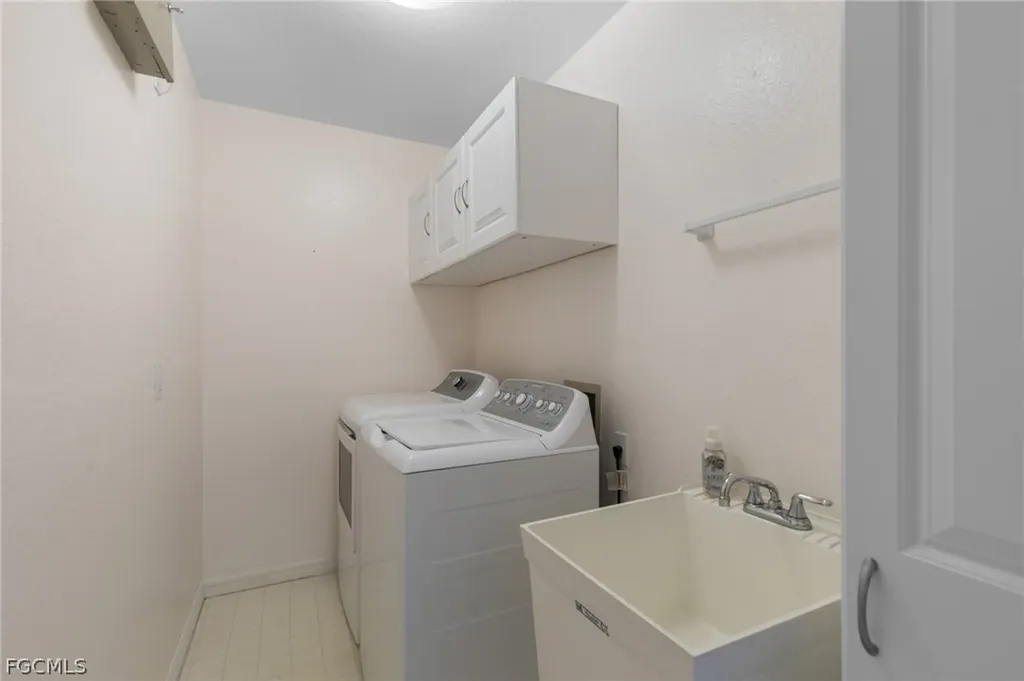 234 SW 43rd Terrace Cape Coral FL 33914