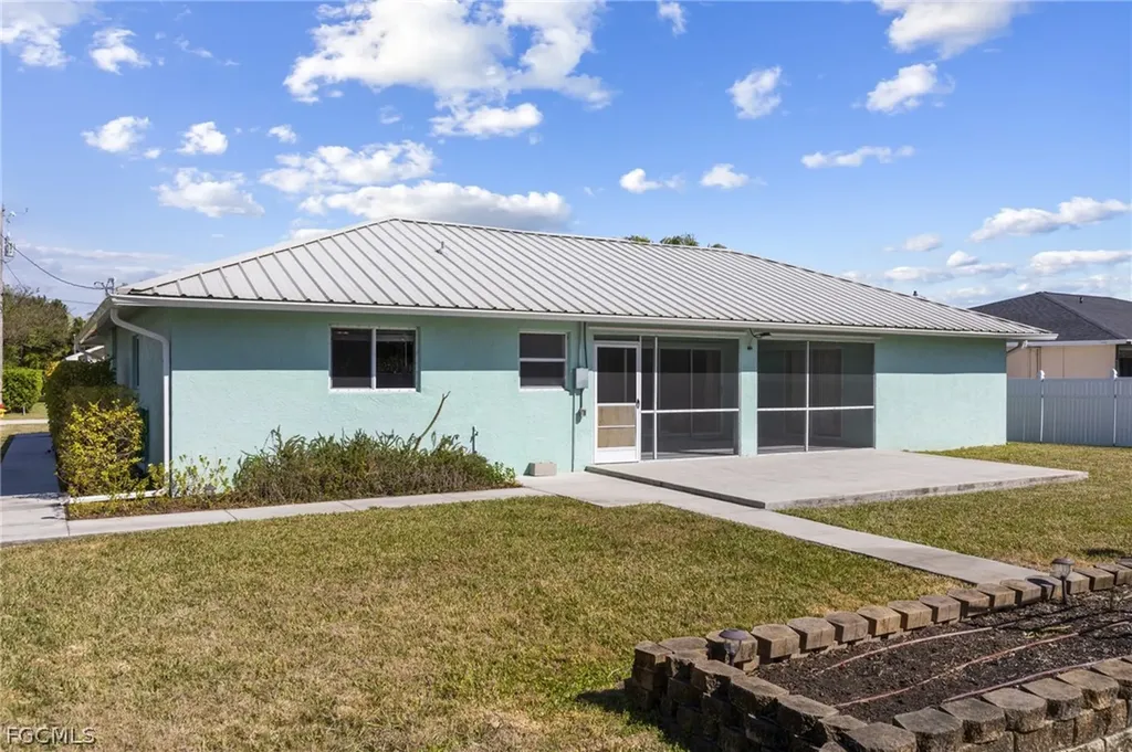 234 SW 43rd Terrace Cape Coral FL 33914