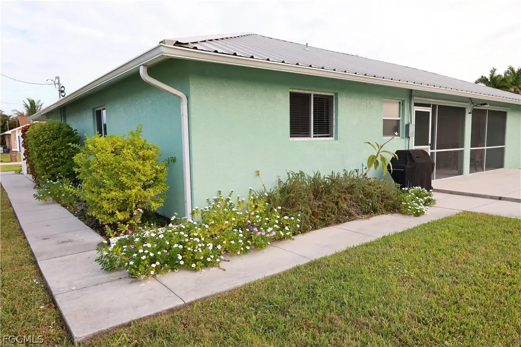 234 SW 43rd Terrace Cape Coral FL 33914
