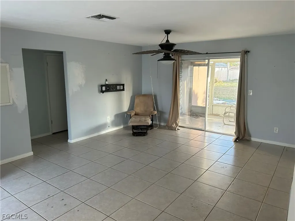 1412 SE 29th Terrace Cape Coral FL 33904