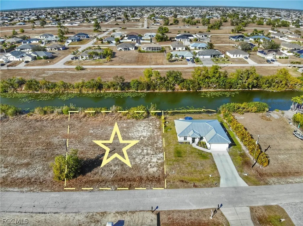 429 NW 14th Street Cape Coral FL 33993