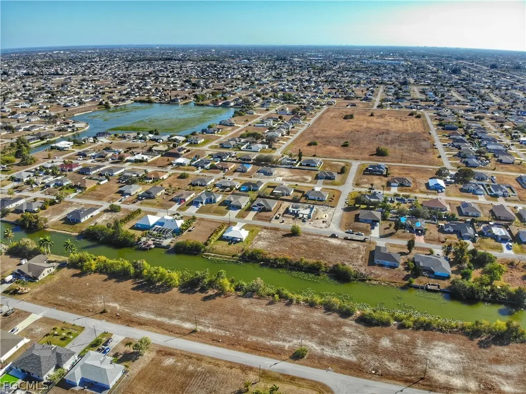 429 NW 14th Street Cape Coral FL 33993