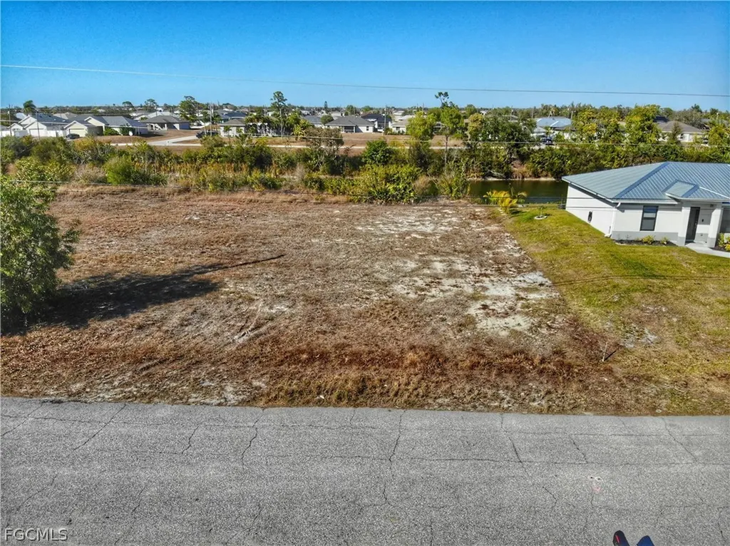 429 NW 14th Street Cape Coral FL 33993