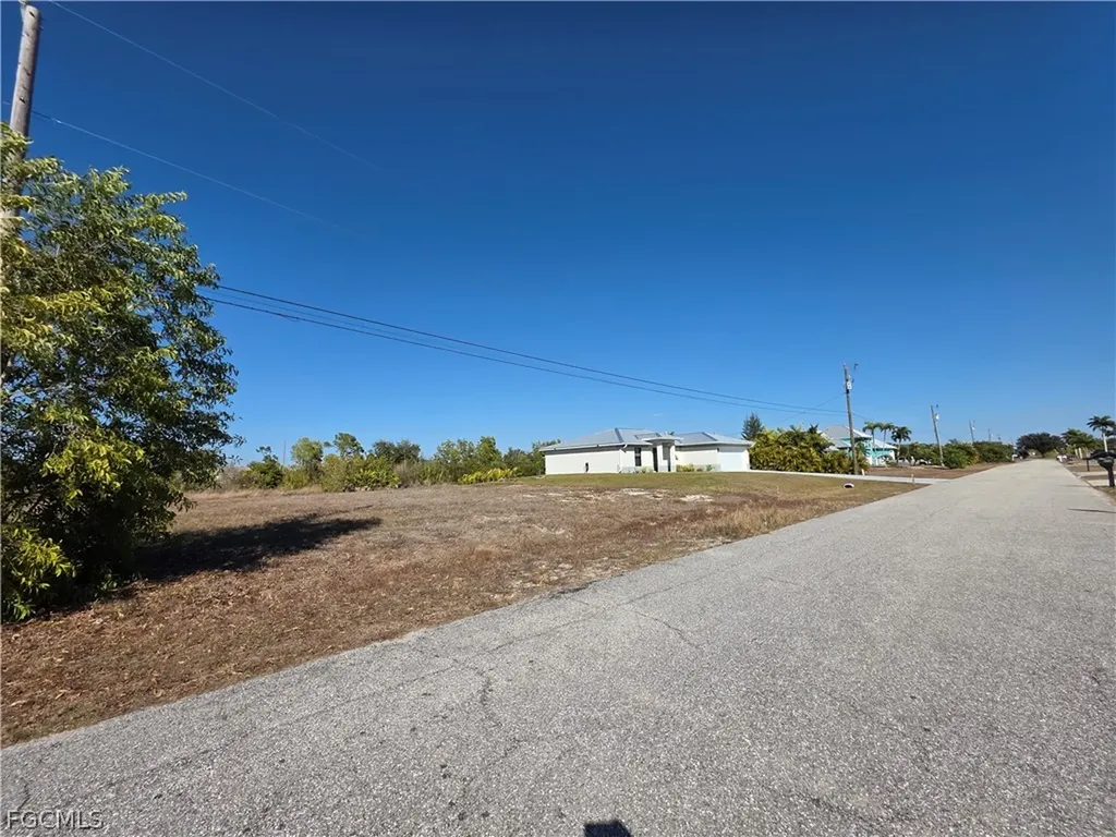429 NW 14th Street Cape Coral FL 33993