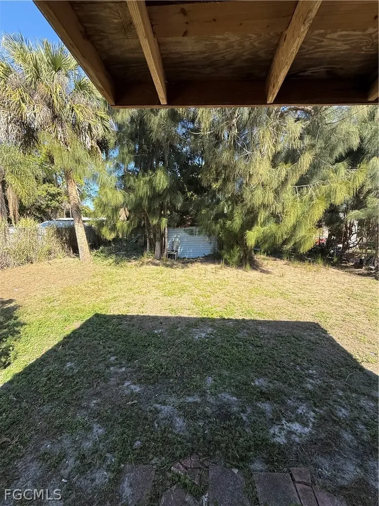 9991 Connecticut Street Bonita Springs FL 34135