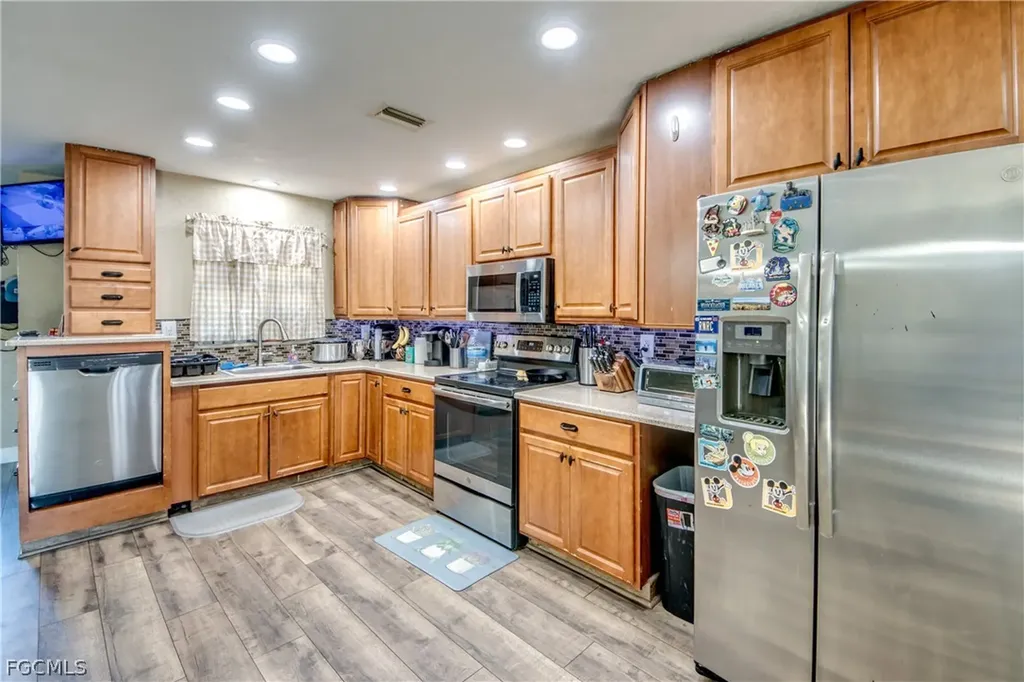3015 8th Street SW Lehigh Acres FL 33976