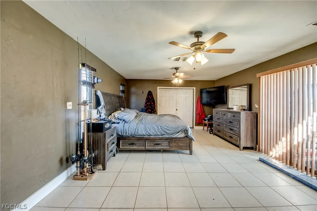 3015 8th Street SW Lehigh Acres FL 33976