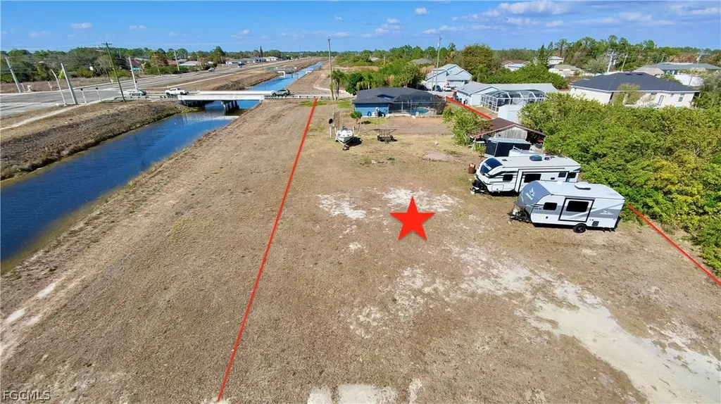 3015 8th Street SW Lehigh Acres FL 33976