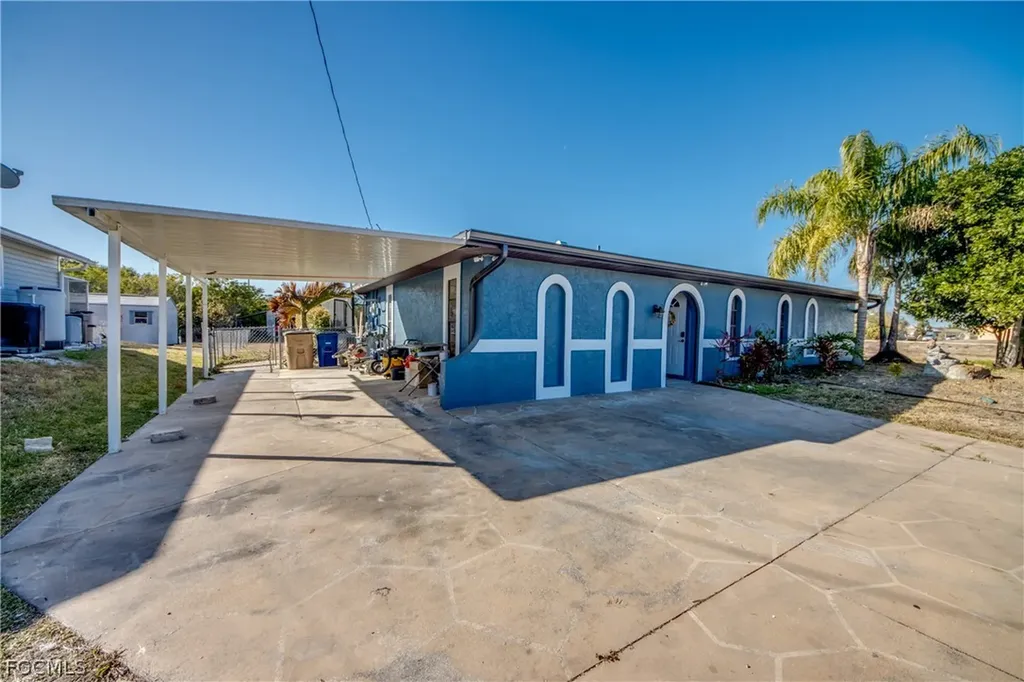 3015 8th Street SW Lehigh Acres FL 33976
