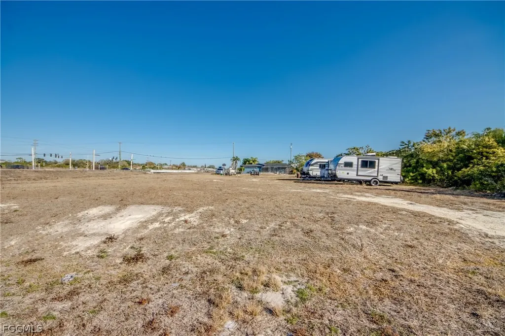 3015 8th Street SW Lehigh Acres FL 33976