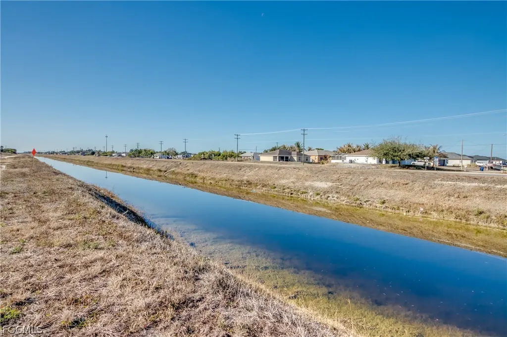3015 8th Street SW Lehigh Acres FL 33976