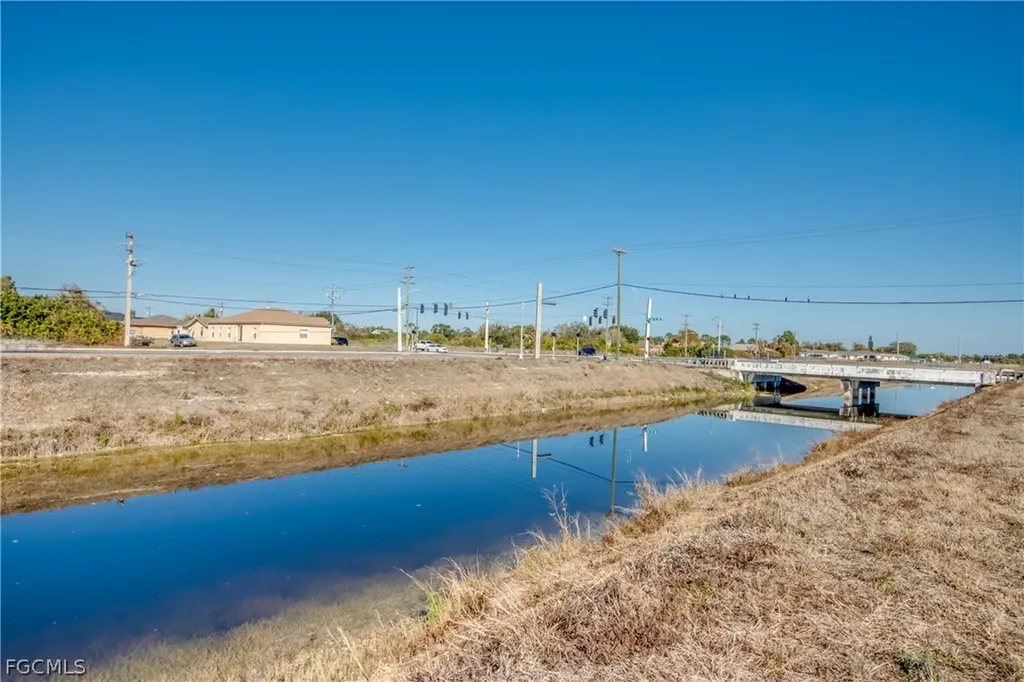 3015 8th Street SW Lehigh Acres FL 33976