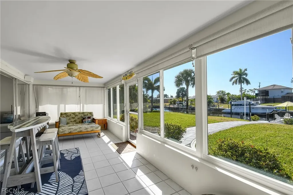 3018 SE 18th Place Cape Coral FL 33904