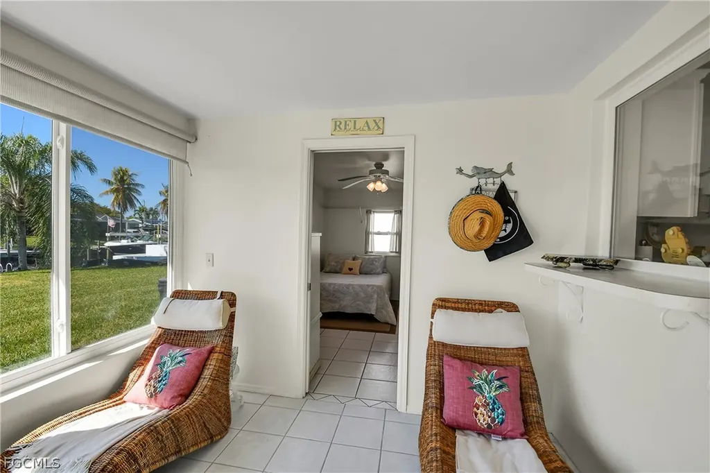 3018 SE 18th Place Cape Coral FL 33904