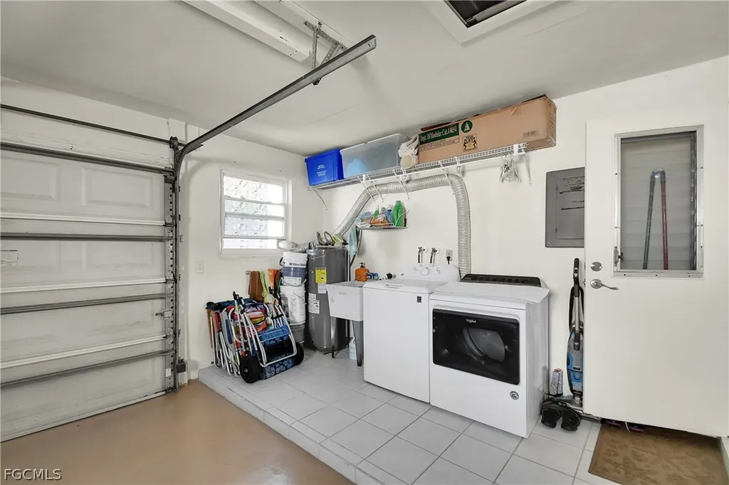 3018 SE 18th Place Cape Coral FL 33904