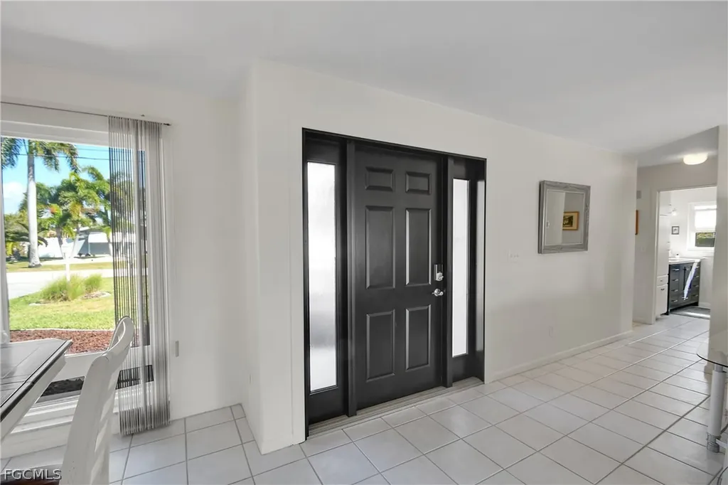 3018 SE 18th Place Cape Coral FL 33904