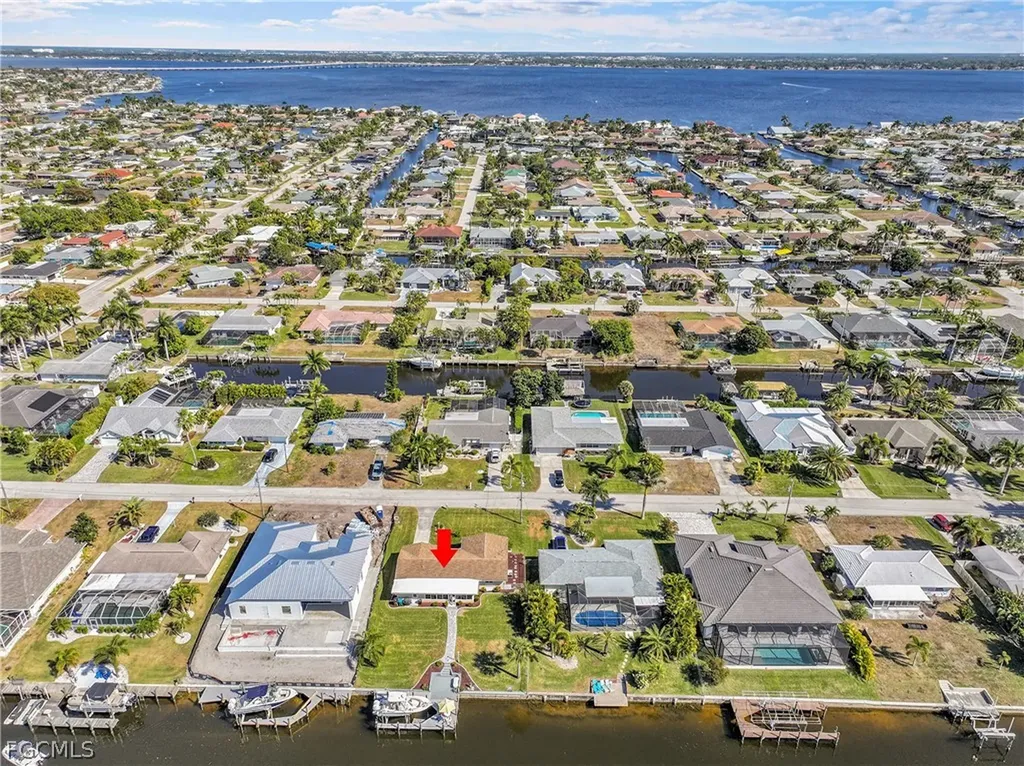 3018 SE 18th Place Cape Coral FL 33904