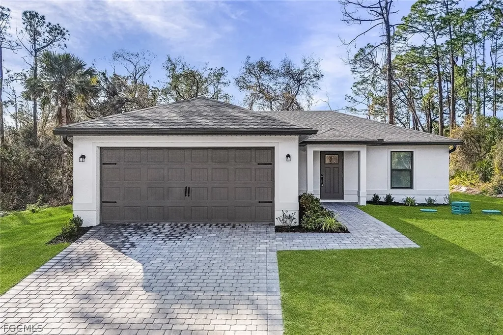856 Gen D Macarthur Avenue Labelle FL 33935
