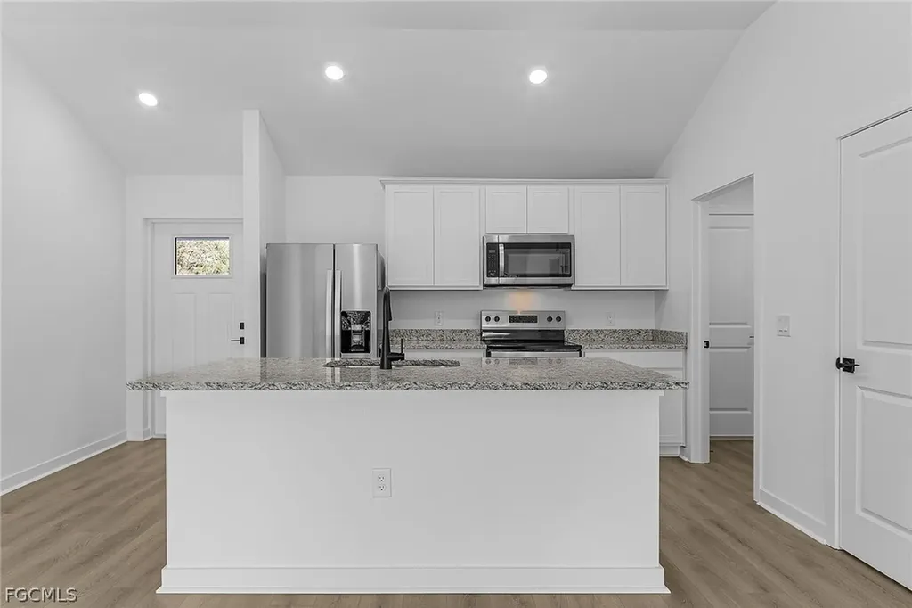 856 Gen D Macarthur Avenue Labelle FL 33935