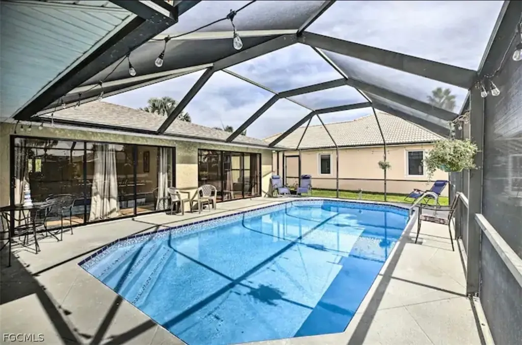 2806 SW 38th Terrace Cape Coral FL 33914