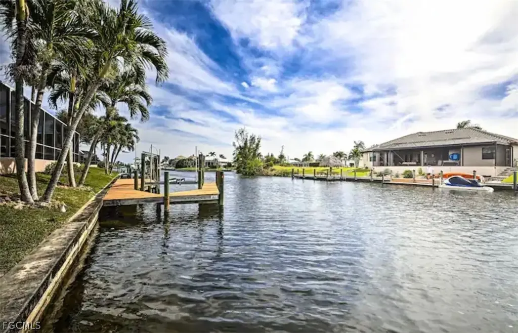 2806 SW 38th Terrace Cape Coral FL 33914