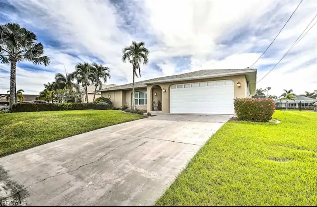 2806 SW 38th Terrace Cape Coral FL 33914