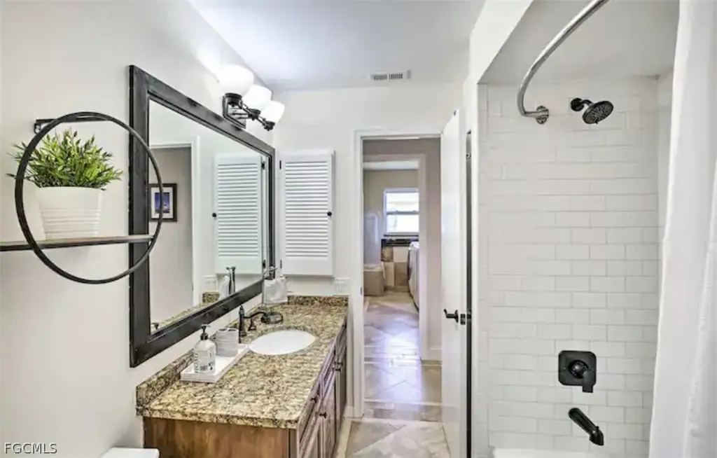 2806 SW 38th Terrace Cape Coral FL 33914
