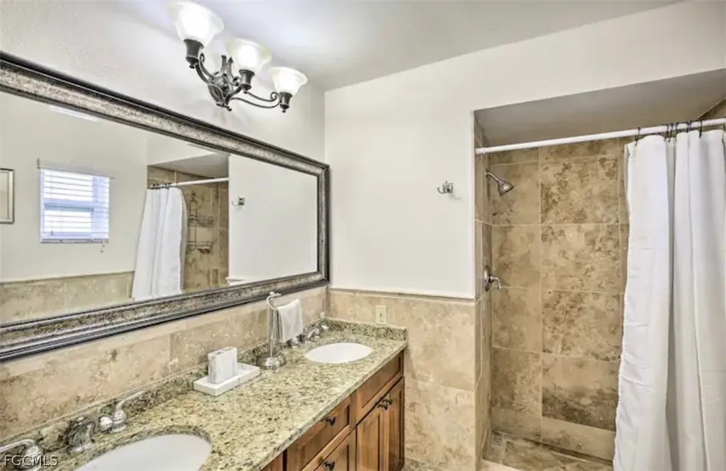 2806 SW 38th Terrace Cape Coral FL 33914